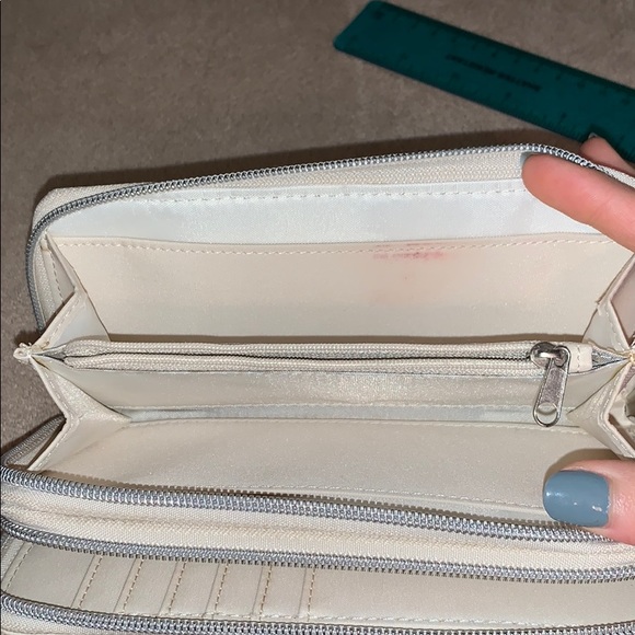 Leather wallet - Picture 4 of 4